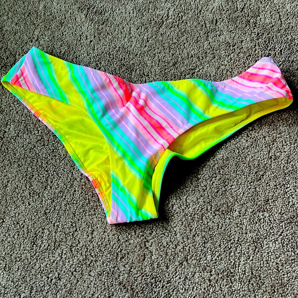 Scrunch bottom
